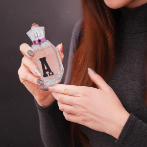 girl-perfume-lifestyle-image-7